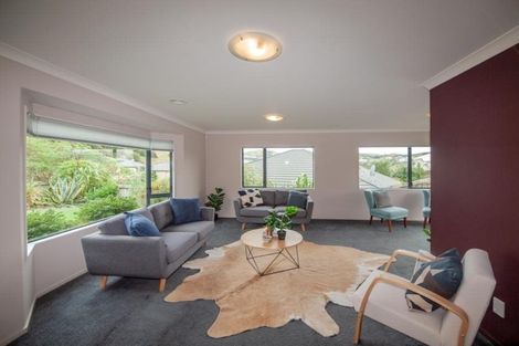 Photo of property in 15 Erlestoke Crescent, Churton Park, Wellington, 6037