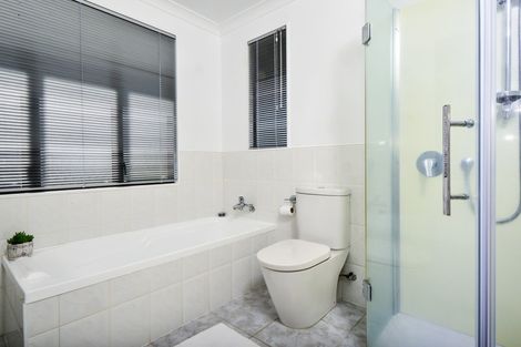 Photo of property in 41 Nielsen Gardens, Rototuna, Hamilton, 3210