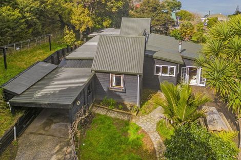 Photo of property in 5b Pohutukawa Grove, Whitianga, 3510