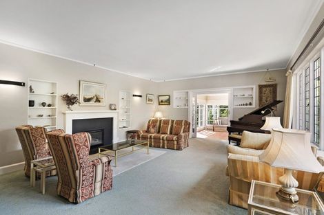 Photo of property in 305 Fergusson Drive, Heretaunga, Upper Hutt, 5018