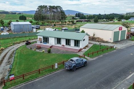 Photo of property in 5 Mcfeely Street, Tuatapere, 9620