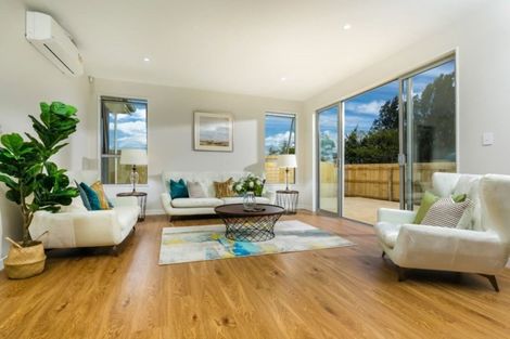Photo of property in 17 Moemoea Avenue, Kumeu, 0810