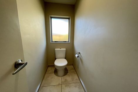 Photo of property in 5 Alvre Place, Flat Bush, Auckland, 2016