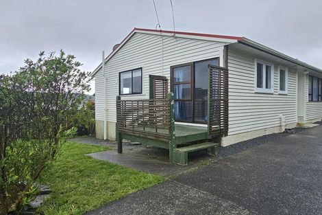 Photo of property in 81a Black Rock Road, Newlands, Wellington, 6037