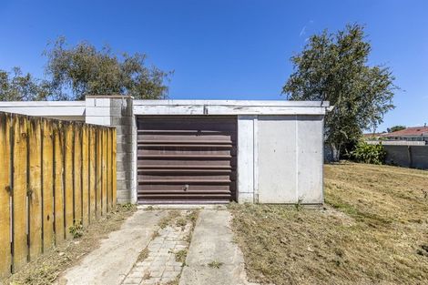 Photo of property in 74 Stillwater Place, Westbrook, Palmerston North, 4412