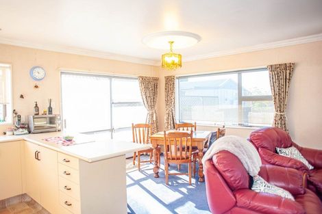 Photo of property in 16 Christie Avenue, Te Awamutu, 3800