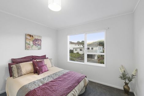 Photo of property in 5 Turriff Crescent, Tawa, Wellington, 5028