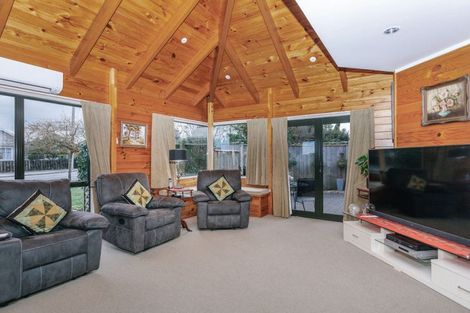 Photo of property in 24 Ruahine Street, Dannevirke, 4930