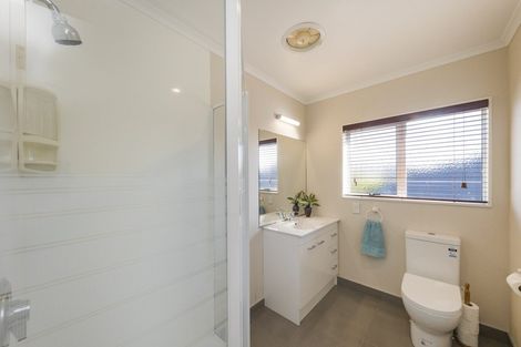 Photo of property in 30 Kilkenny Place, Fitzherbert, Palmerston North, 4410