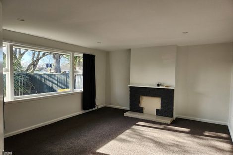 Photo of property in 2/105 Memorial Avenue, Burnside, Christchurch, 8053