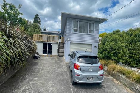 Photo of property in 15 Rerewai Place, Kelston, Auckland, 0602