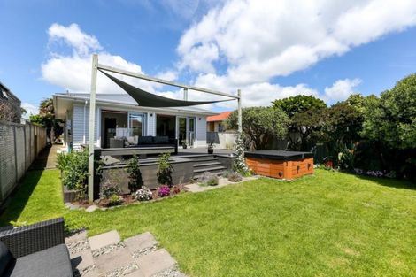 Photo of property in 73 Buller Street, New Plymouth, 4312