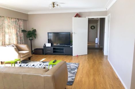 Photo of property in 117 Forrest Hill Road, Forrest Hill, Auckland, 0620