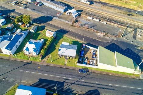 Photo of property in 16 Douglas Street, Balclutha, 9230