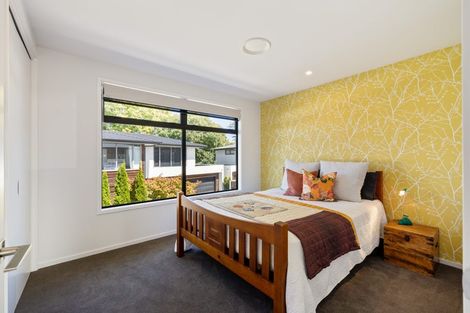 Photo of property in 64a Straven Road, Fendalton, Christchurch, 8014