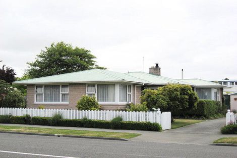 Photo of property in 77 Cutts Road, Russley, Christchurch, 8042