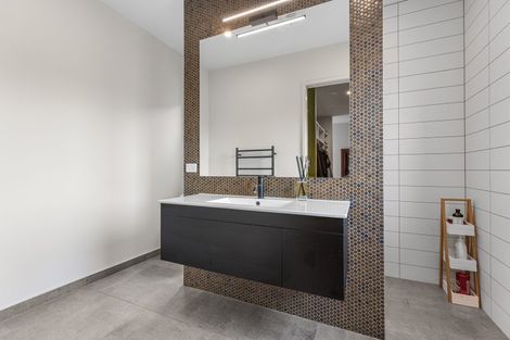 Photo of property in 101 Oteki Park Drive, Welcome Bay, Tauranga, 3112