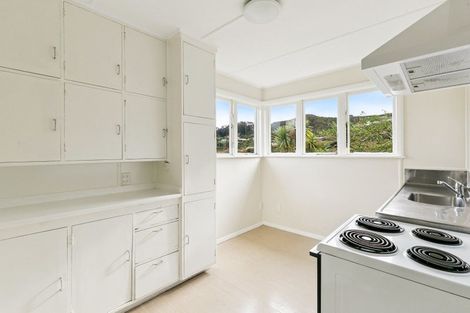 Photo of property in 42 Victory Avenue, Karori, Wellington, 6012