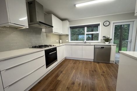 Photo of property in 125 Maungaraki Road, Korokoro, Lower Hutt, 5012