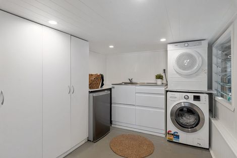 Photo of property in 31 Queens Parade, Devonport, Auckland, 0624