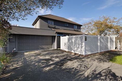 Photo of property in 2 Antrim Street, Sydenham, Christchurch, 8023