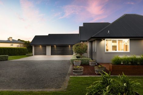 Photo of property in 555 Fencourt Road, Cambridge, 3493