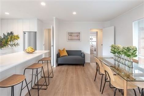 Photo of property in 2/23 Tarnica Road, Northpark, Auckland, 2013