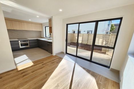 Photo of property in 9/25 Manse Road, Pahurehure, Papakura, 2113