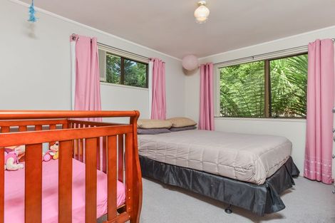 Photo of property in 10 Glenbervie Crescent, Massey, Auckland, 0614