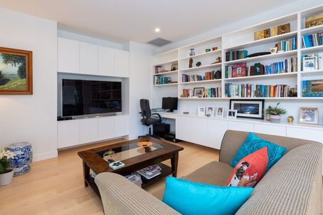 Photo of property in 12a Park Avenue, Takapuna, Auckland, 0622