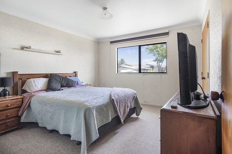 Photo of property in 27a Garland Drive, St Andrews, Hamilton, 3200