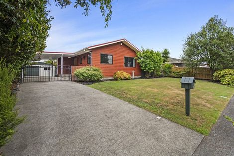 Photo of property in 3 Gladys Place, Kelvin Grove, Palmerston North, 4414
