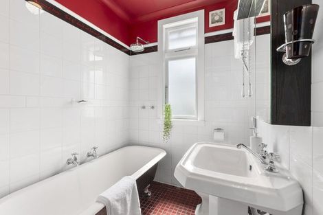 Photo of property in 42a Rhine Street, Island Bay, Wellington, 6023