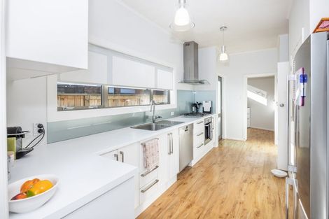 Photo of property in 24 Clements Crescent, Queenwood, Hamilton, 3210