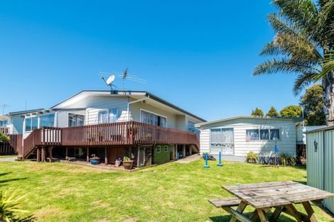 Photo of property in 4 Yearsley Place, Manurewa, Auckland, 2102