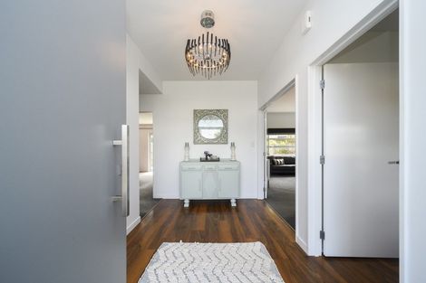 Photo of property in 2 Chestnut Close, Kelvin Grove, Palmerston North, 4414