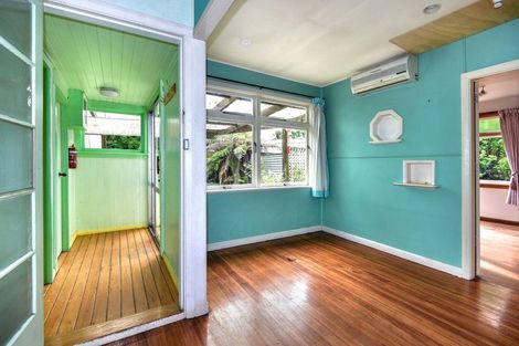 Photo of property in 9 Moyna Avenue, Dallington, Christchurch, 8061