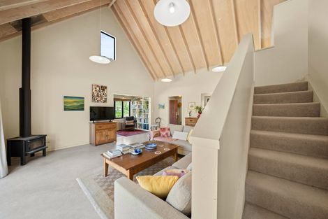 Photo of property in 8 Hawkins Drive, Martinborough, 5711