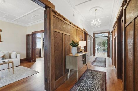 Photo of property in 22 Homewood Crescent, Karori, Wellington, 6012