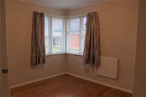 Photo of property in 48 Tiraumea Drive, Pakuranga, Auckland, 2010