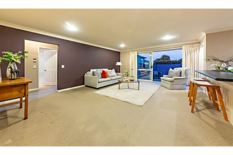 Photo of property in 20a Baverstock Road, Flat Bush, Auckland, 2016