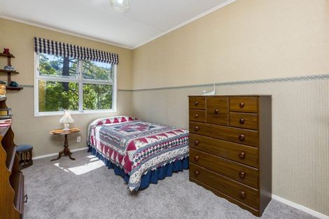 Photo of property in 72 Blue Mountains Road, Pinehaven, Upper Hutt, 5019