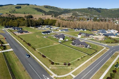 Photo of property in 2 Lancewood Way, Kinloch, Taupo, 3377
