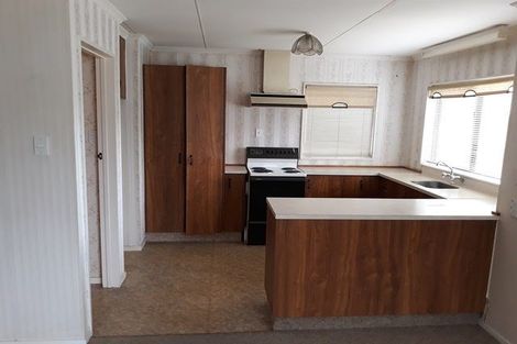 Photo of property in 2 Edgecombe Court, Roslyn, Palmerston North, 4414