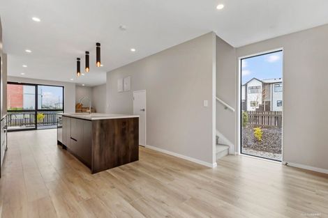 Photo of property in 32 Nils Andersen Road, Whenuapai, Auckland, 0618