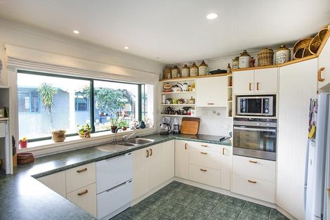 Photo of property in 119 Williamson Road, Whangamata, 3620