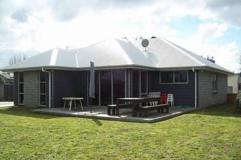 Photo of property in 8 Grenache Place, Rototuna, Hamilton, 3210