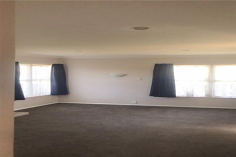 Photo of property in 17 Bowater Place, Manurewa, Auckland, 2102