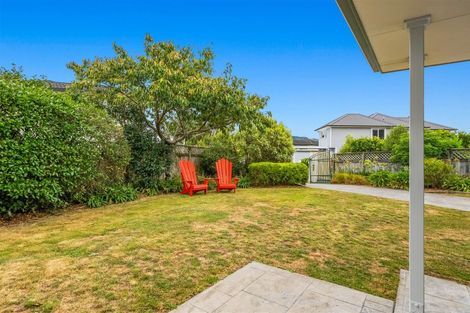 Photo of property in 20 Lanyon Place, Whitby, Porirua, 5024