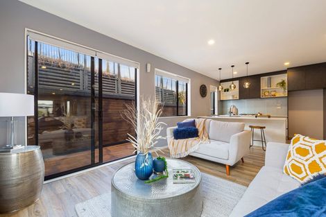 Photo of property in 6 Barrique Road, Kumeu, 0810